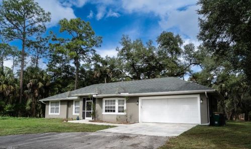 3225 10th Ave, Naples, FL 34120-4984
