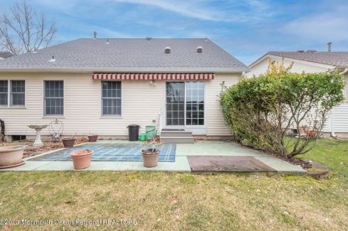 30 Baker Dr, Jackson Twp NJ  08527 exterior