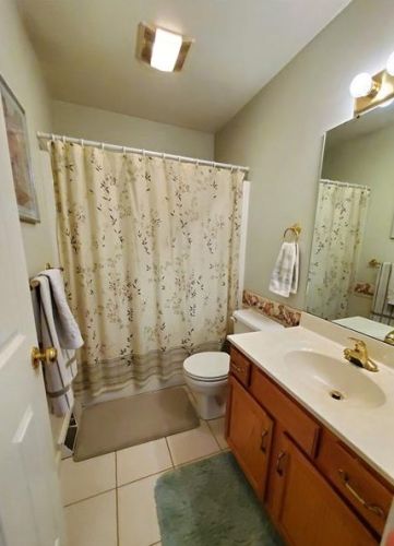 301 Shenandoah Dr, Latrobe PA  15650-2596 exterior