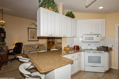 5338 Guadeloupe Way, Naples FL  34119-9577 exterior