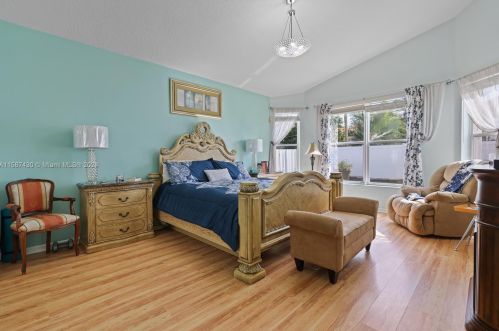 18880 29th St, Hollywood FL  33029-2411 exterior
