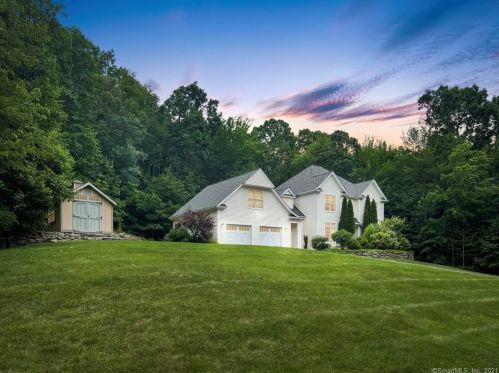 315 Country Club Rd, South Glastonbury, CT 06073-3510