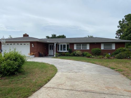 413 Acacia Cir, Daytona Beach, FL 32127-6104