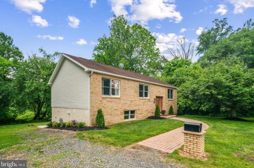130 Cove Rd, West Deptford, NJ 08051-1429