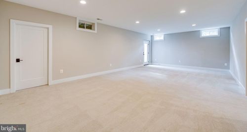 506 West St, Falls Church VA  22046-2846 exterior