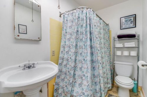 1501 Grove St, San Diego CA 92102-1439 exterior