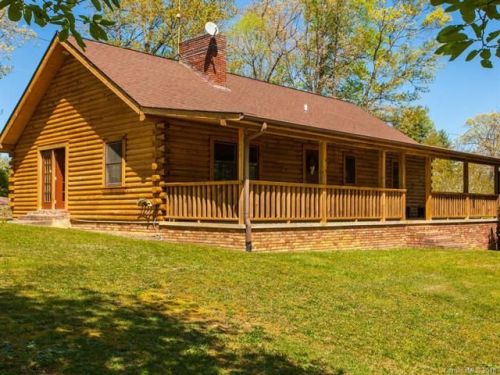 1343 Saint Pauls Rd, Hendersonville NC  28792-7830 exterior