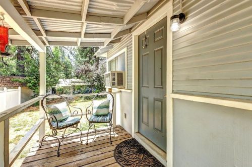 516 Packard Dr, Grass Valley CA  95945-7023 exterior