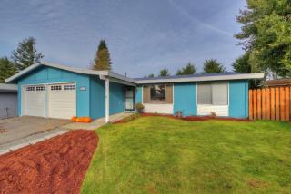 25847 142nd Ave, Kent, WA 98042-3606