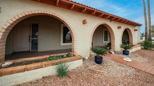 6001 Friess Dr, Scottsdale AZ  85254-3117 exterior