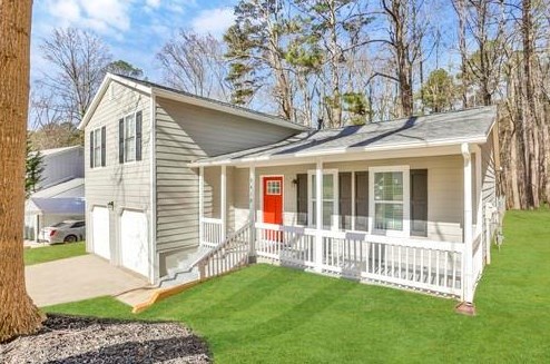 5419 Martins Crossing Rd, Stone Mountain GA  30088-1712 exterior