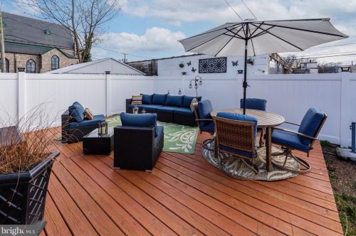 414 Monmouth St, Gloucester NJ  08030-1722 exterior