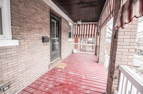 3257 Latonia Ave, Pittsburgh, PA 15216-2327
