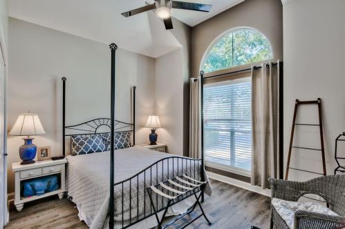 8861 Baypine Dr, Destin FL 32550-7827 exterior