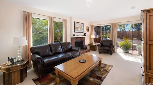 810 Glenwood Cir, Fullerton, CA 92832-1018