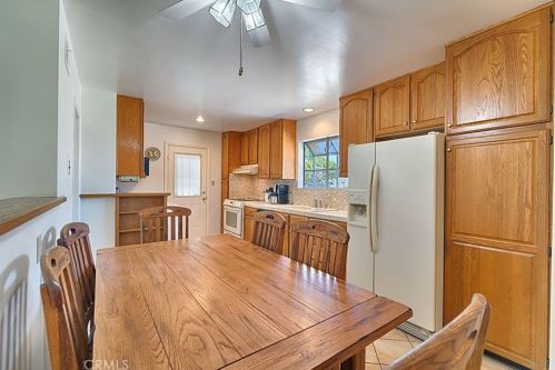 10422 Ponder St, Cypress CA  90630-4462 exterior