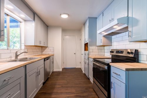 810 Walnut Ave, Ukiah CA  95482-3703 exterior