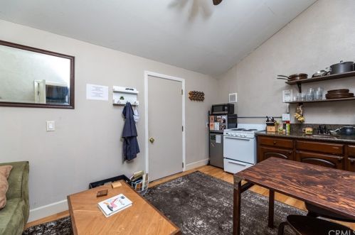 11801 La Serna Dr, Whittier CA  90604-3250 exterior