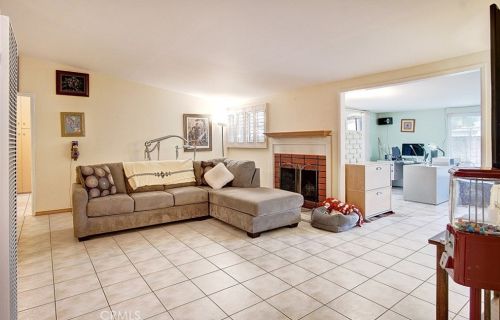 7712 Davmor Ave, Stanton CA 90680-3113 exterior