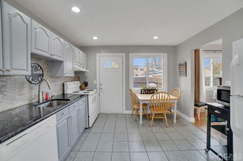 13 Jersey Ave, Old Bridge NJ  08857-2164 exterior