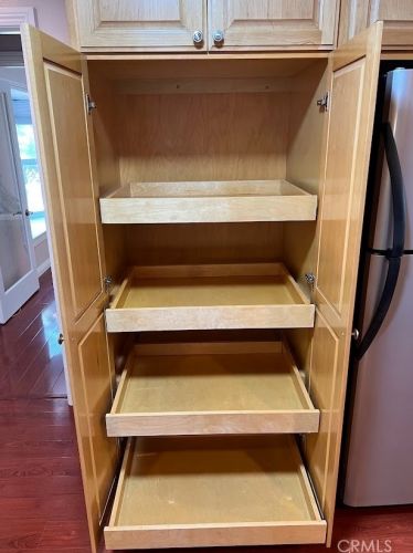 1356 Winston Ct, Upland CA 91786-3215 exterior