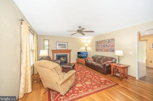 104 Monument Rd, Locust Grove, VA 22508-5311