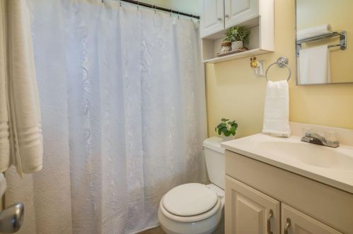 713 O St, Rio Linda CA  95673-2353 exterior