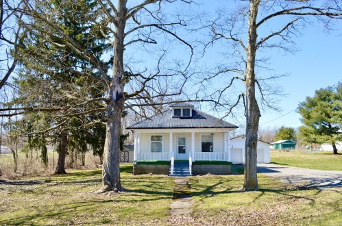 1606 Old Delaware Rd, Mount Vernon, OH 43050-9673