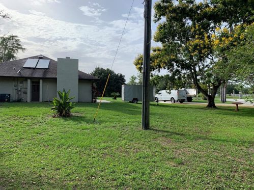 3500 Boggy Crk Rd, Kissimmee FL 34744-9413 exterior