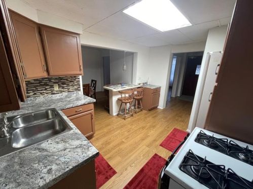471 Washington St, Leetsdale, PA 15056-1005