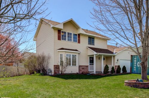 484 Thomas Ave, Prior Lake, MN 55379-2464