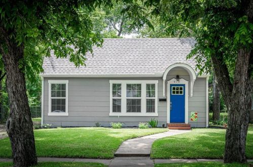 915 Panhandle St, Denton, TX 76201-2839