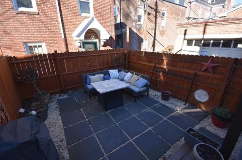 64 2 St, Easton PA  18042-6104 exterior