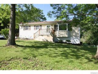 81 Duelk Ave, Monroe, NY 10950-2021