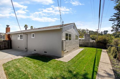 1570 Claremont Dr, San Bruno CA  94066-2708 exterior