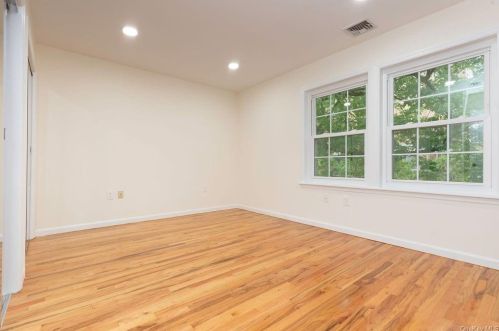 31 Warren St, New Rochelle NY  10801-6245 exterior