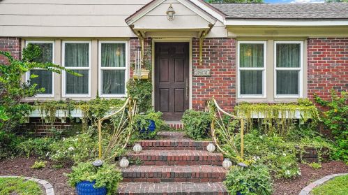 2025 5th St, Saint Petersburg, FL 33704-4329
