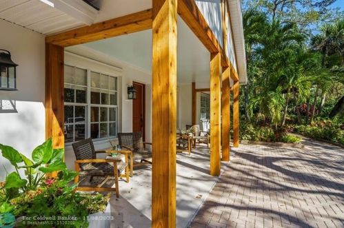 545 Flamevine Ln, Vero Beach, FL 32963-1802