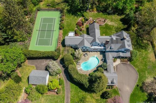 129 Long Lots Rd, Westport, CT 06880-3925