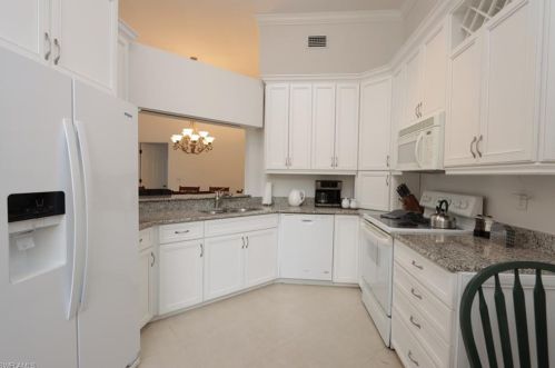 631 Beachwalk Cir, Naples, FL 34108-8715