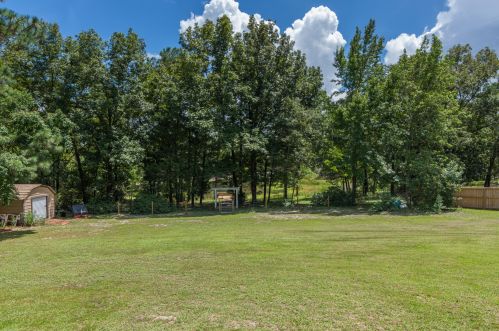 200 Ten Lake Dr, Defuniak Springs FL  32433-4506 exterior