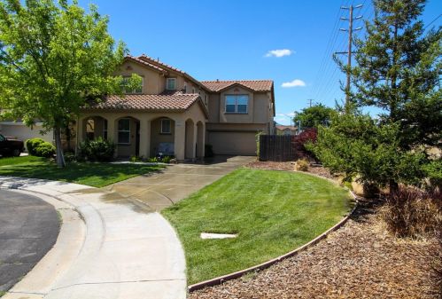 5323 Hadley Ct, Riverbank, CA 95367-9470