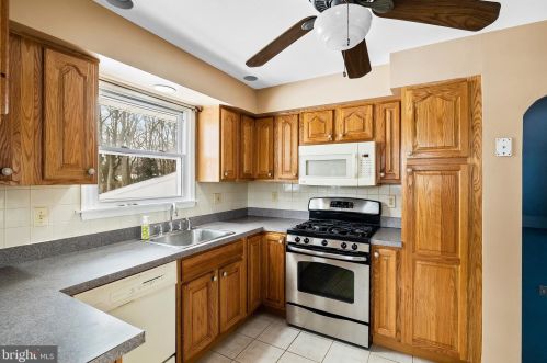 121 Chestnut St, West Deptford NJ  08051-1403 exterior