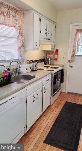 141 Dory Ct, Beverly NJ  08010-1063 exterior