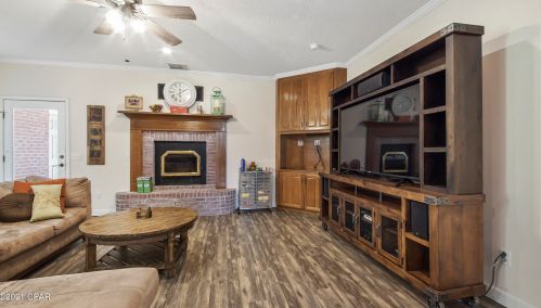 3438 Hwy 73, Marianna FL 32446-2478 exterior