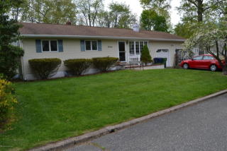 16 Cedarcrest Dr, Wall Township, NJ 07753-3202