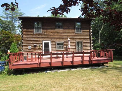 251 Shannock Hill Rd, Richmond, RI 02892-1150
