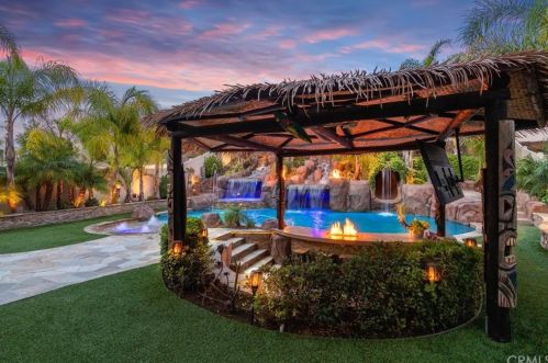 39114 Trail Creek Ln, Temecula CA  92591-7290 exterior