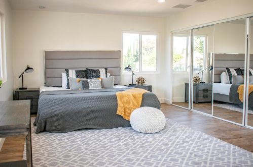 8324 Calle Calzada, San Diego CA  92126-1703 exterior