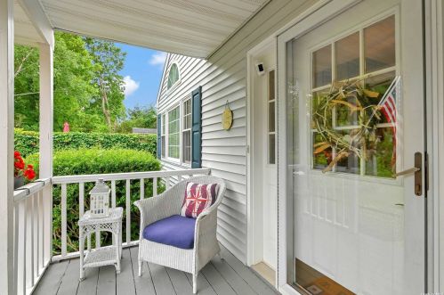 530 Stillwater Ave, Nassau Point, NY 11935-1423